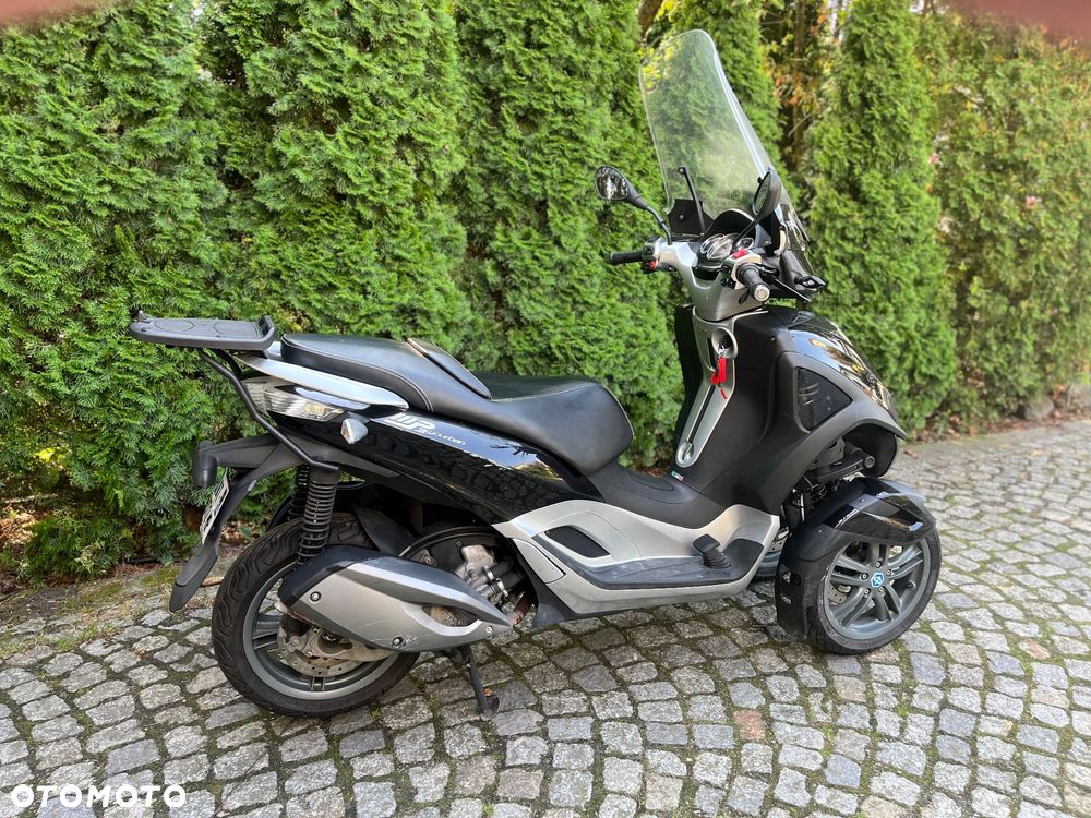 Piaggio MP-3 - 6