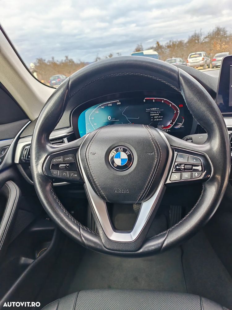 BMW Seria 5 520d Aut. Luxury Line - 19