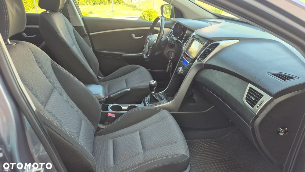 Hyundai i30 1.6 CRDi BlueDrive Go - 9