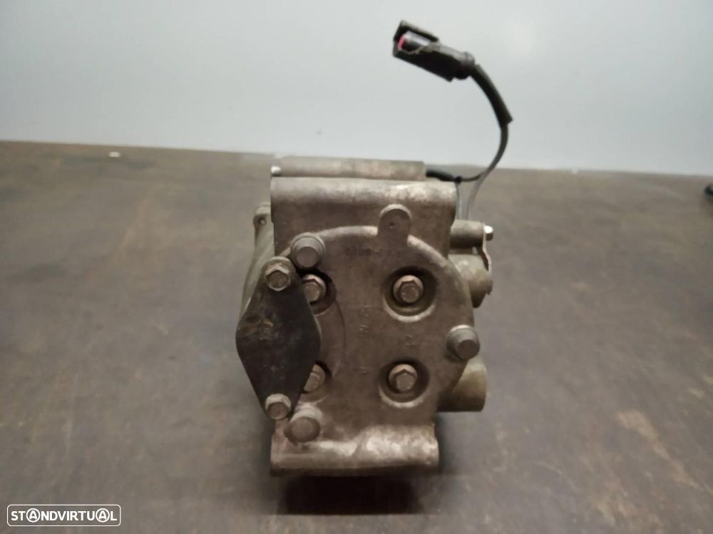 COMPRESSOR AR CONDICIONADO FORD FIESTA V 2005 -2004SEP02 - 2