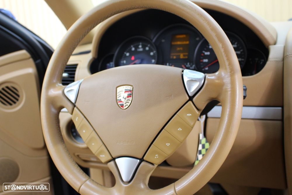 Porsche Cayenne Tiptronic - 35