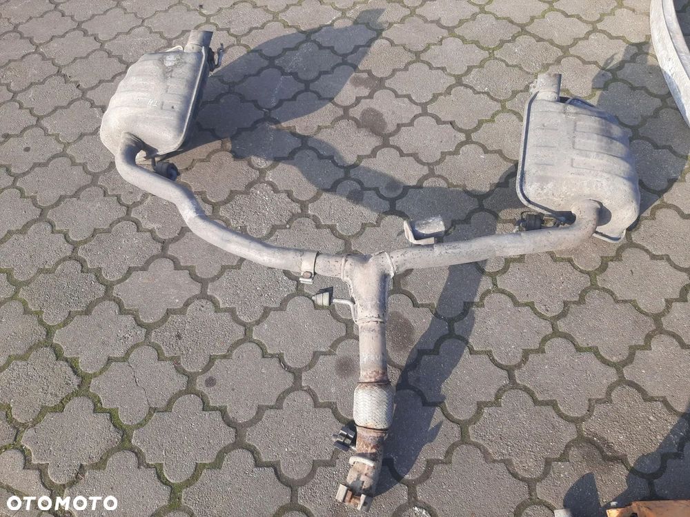 Thema II wydech tłumik końcowy rura wydechowa 3,0CRD Lancia