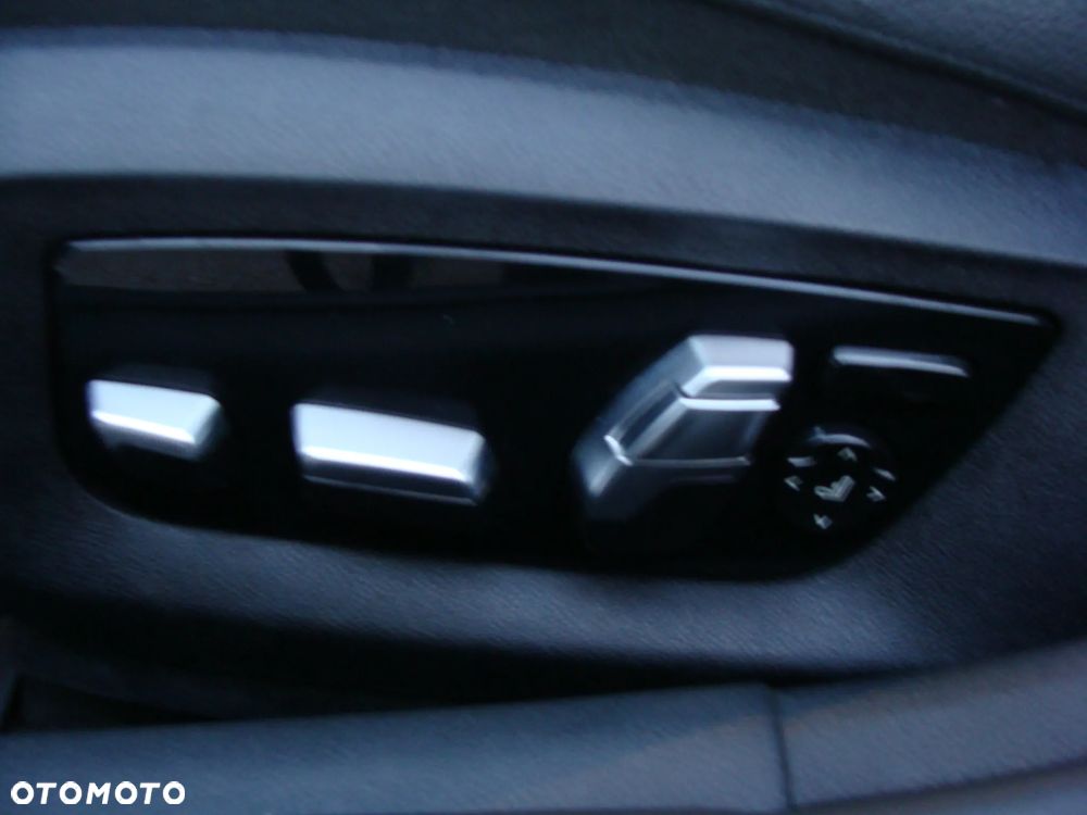 BMW Seria 5 520d xDrive M Sport sport - 22