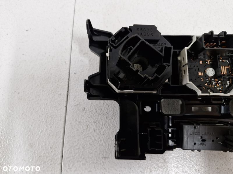 toyota matrix 2 ii e140 panel nawiewu klimatyzacji przełączniki zegarek - 6