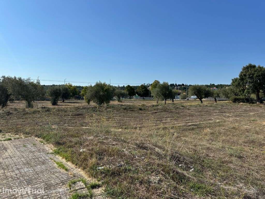 Lote de terreno para construção urbana - Grande imagem: 3/7