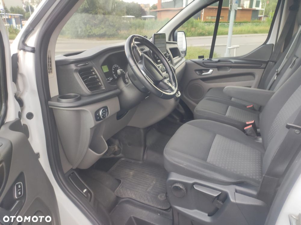 Ford TRANSIT CUSTOM - 7