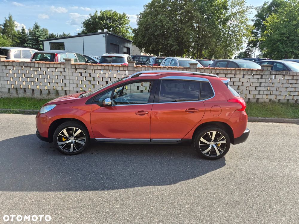 Peugeot 2008 BlueHDi FAP 120 STOP & START Allure - 11
