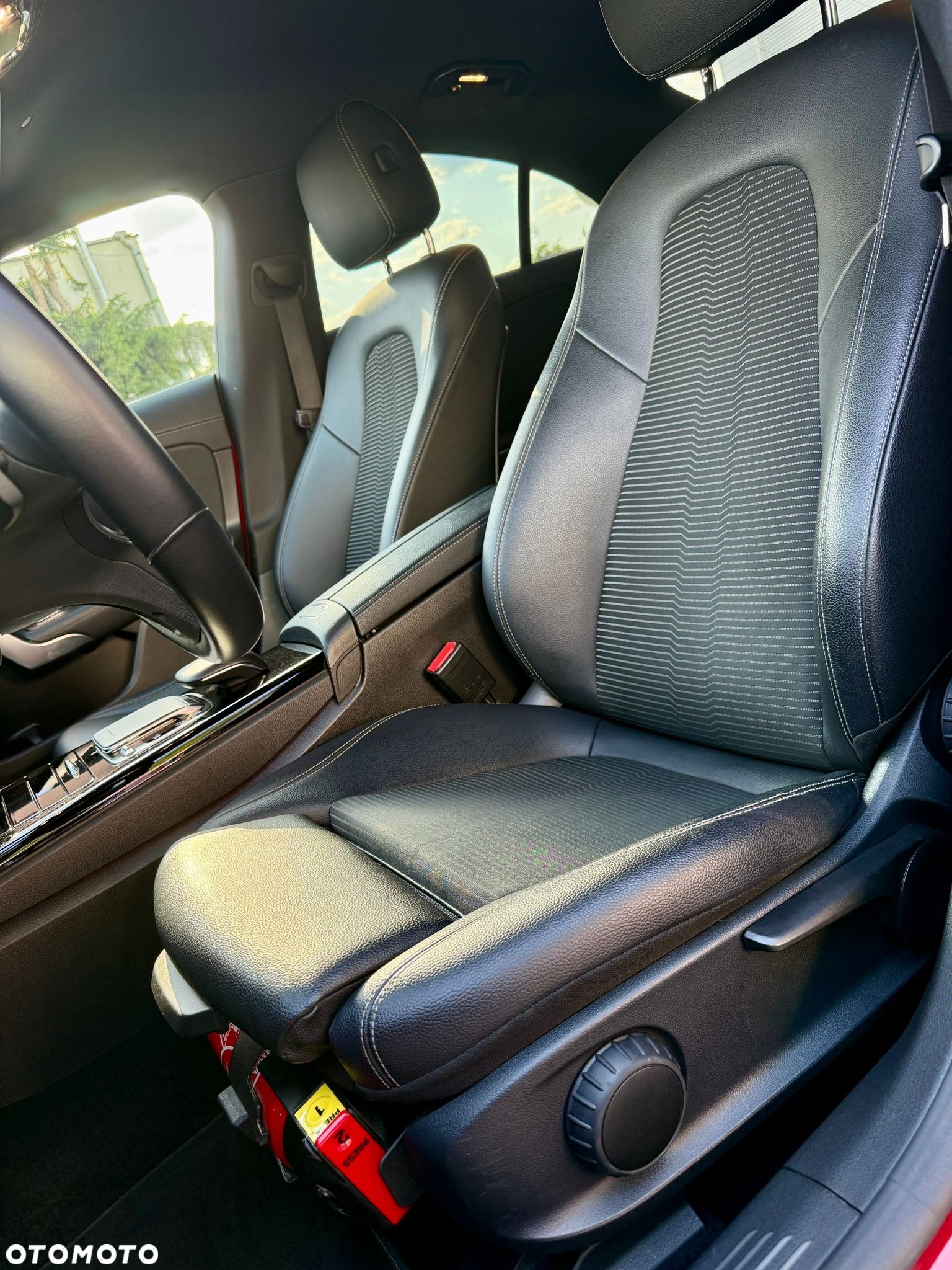 Mercedes-Benz CLA 220 Progressive 7G-DCT - 7