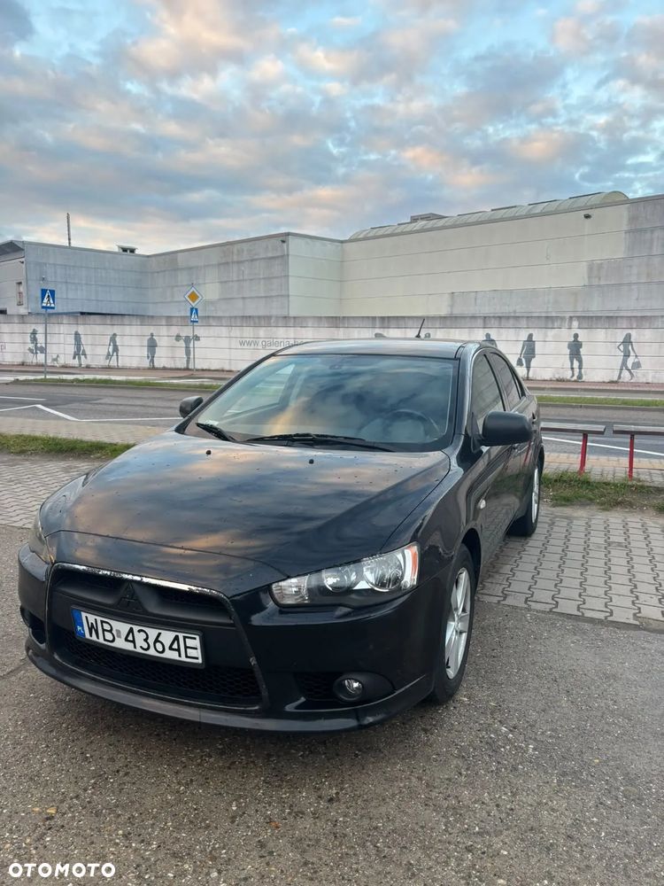 Mitsubishi Lancer 2010 photo 2