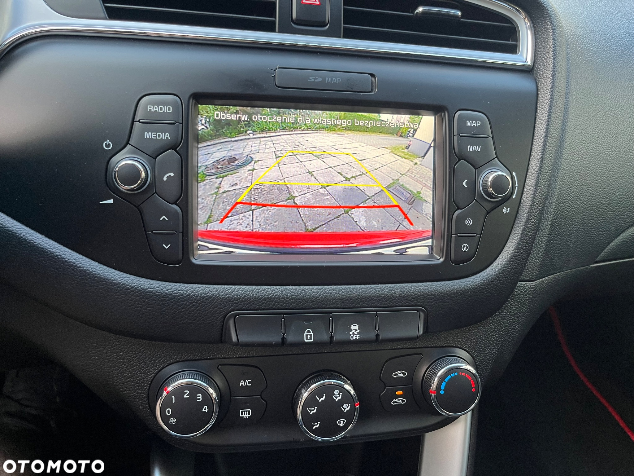 Kia Ceed 1.6 GDI Dream-Team Edition - 24