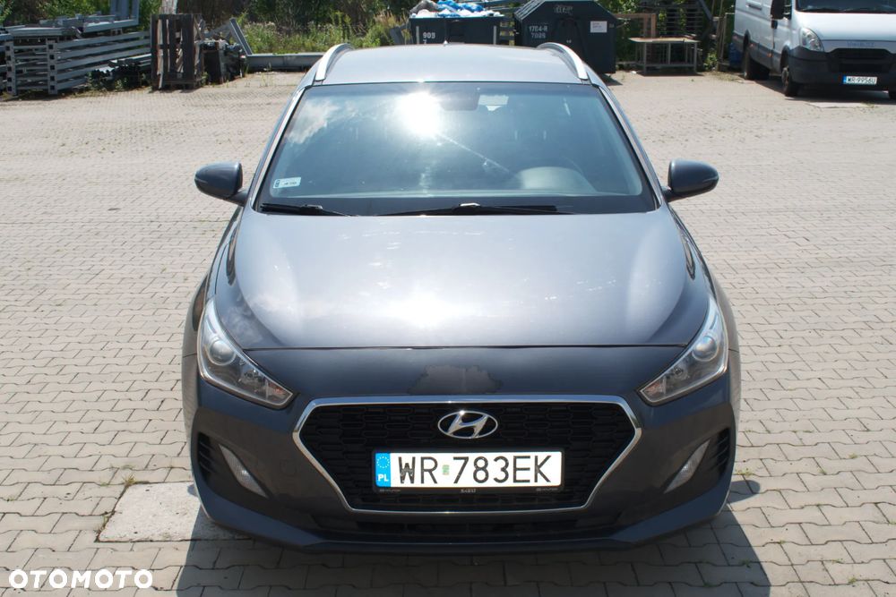 Hyundai i30 1.4 Comfort - 1