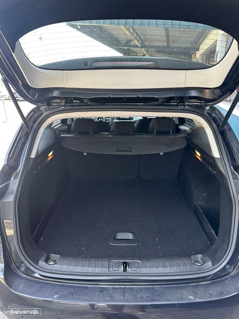 Fiat Tipo Station Wagon 1.3 M-Jet Lounge Tech J17 - 11