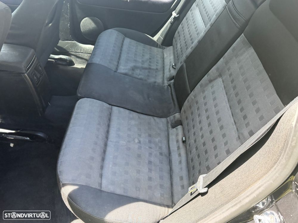 VW Passat Variant 1.9 TDi Confortline - 40
