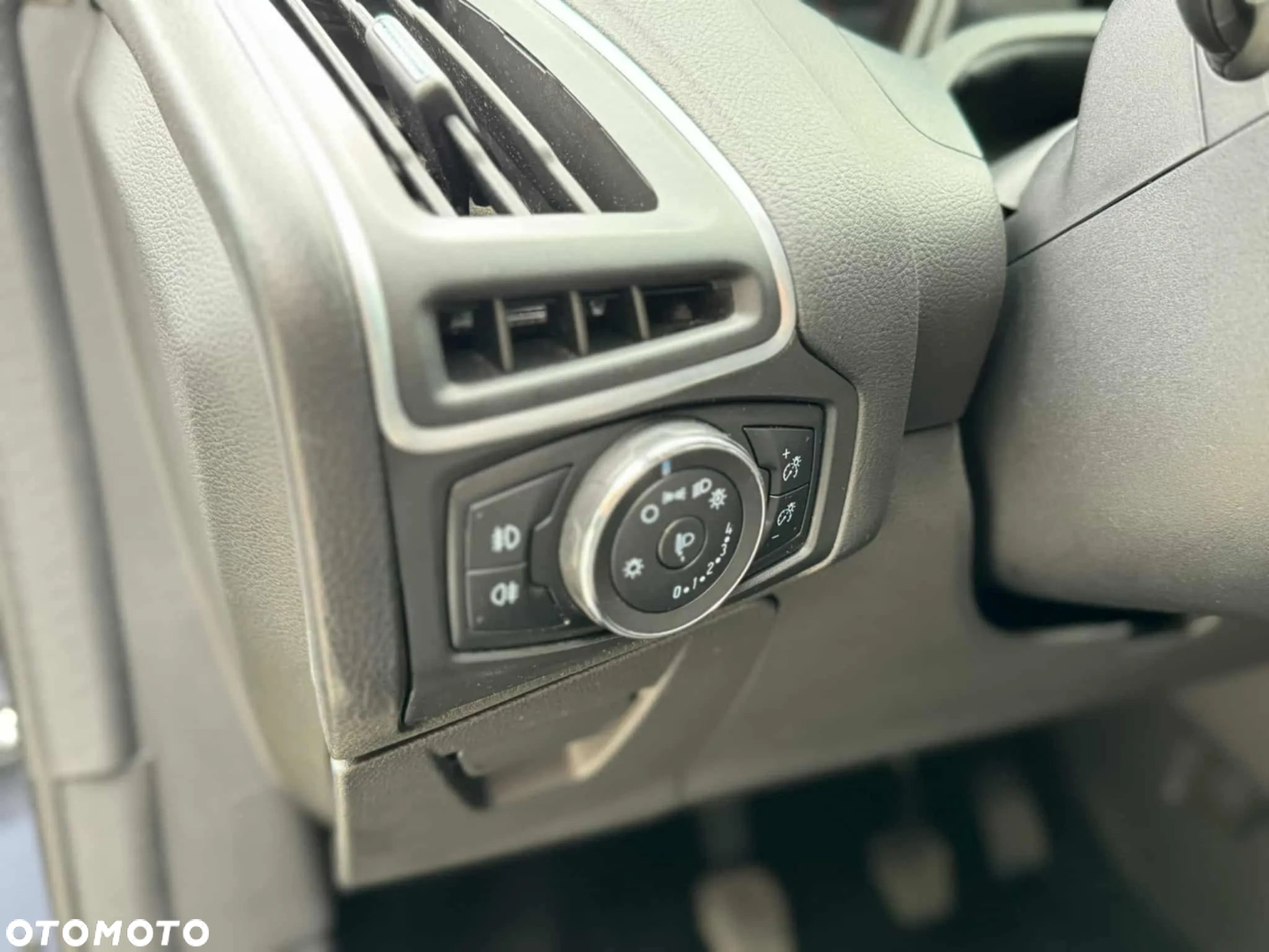 Ford Focus - 15