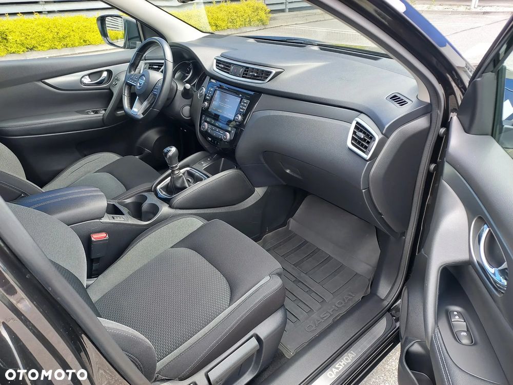 Nissan Qashqai 1.3 DIG-T N-WAY - 21