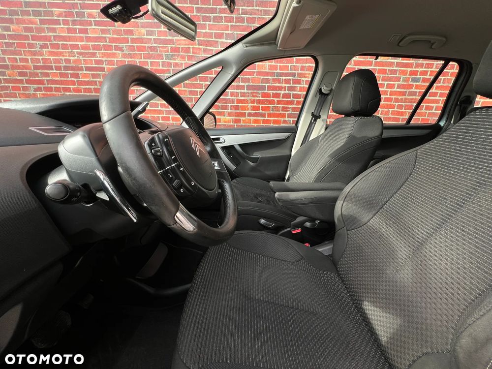 Citroën C4 Picasso - 12