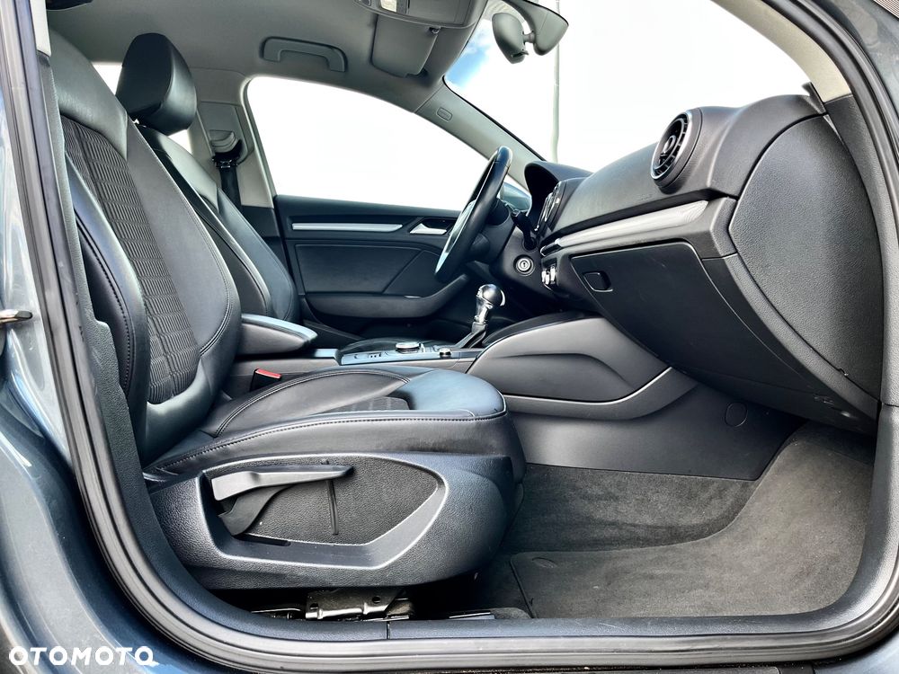 Audi A3 Sportback 1.6 TDI S tronic Attraction - 9