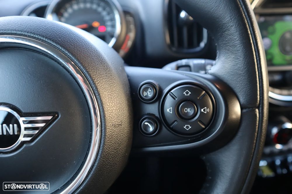 MINI Countryman Cooper SE ALL4 Auto - 32