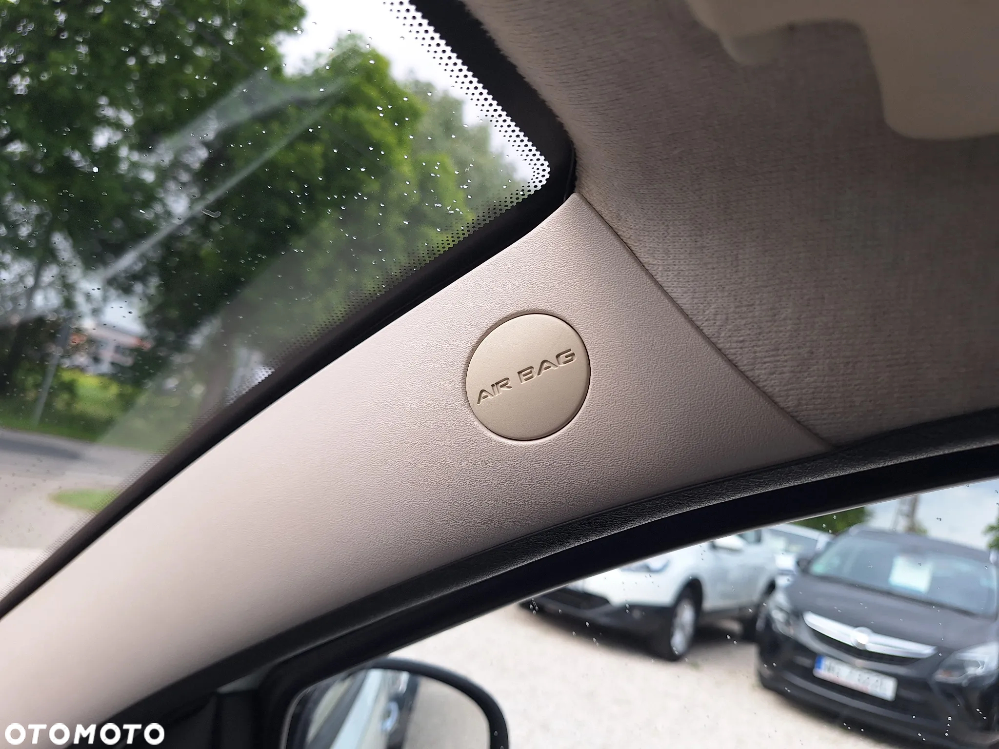 Lancia Ypsilon 1.2 8V Argento (4 os.) - 39