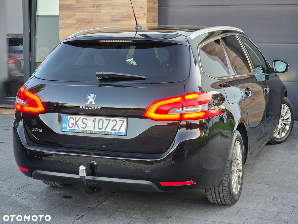 Peugeot 308 1.6 BlueHDi Allure S&S - 19