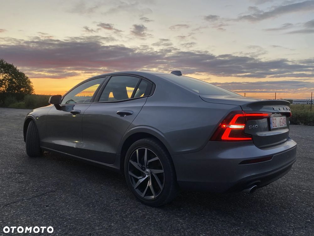 Volvo S60 T5 AWD Momentum Pro - 7
