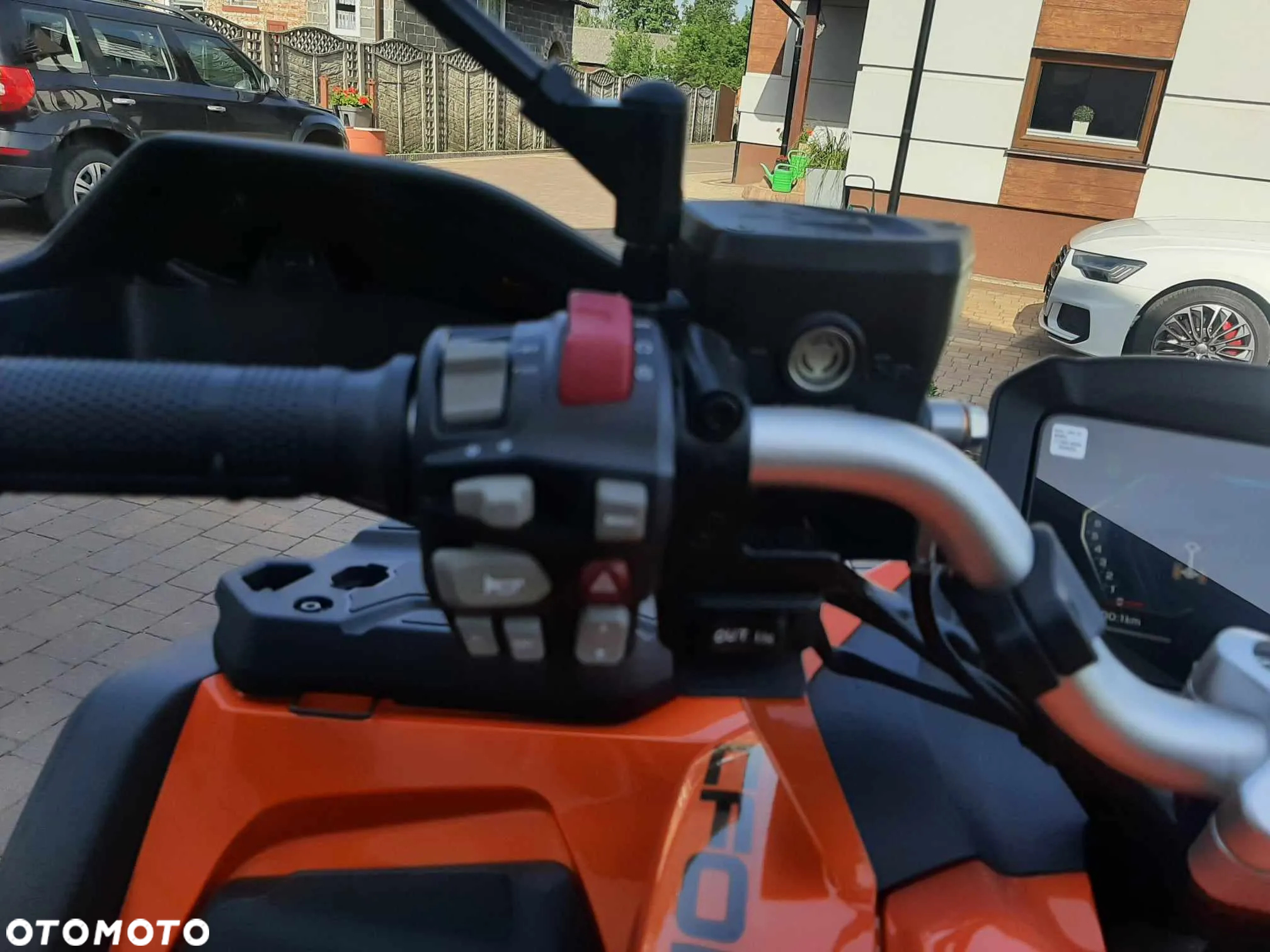 CFMoto CForce - 18