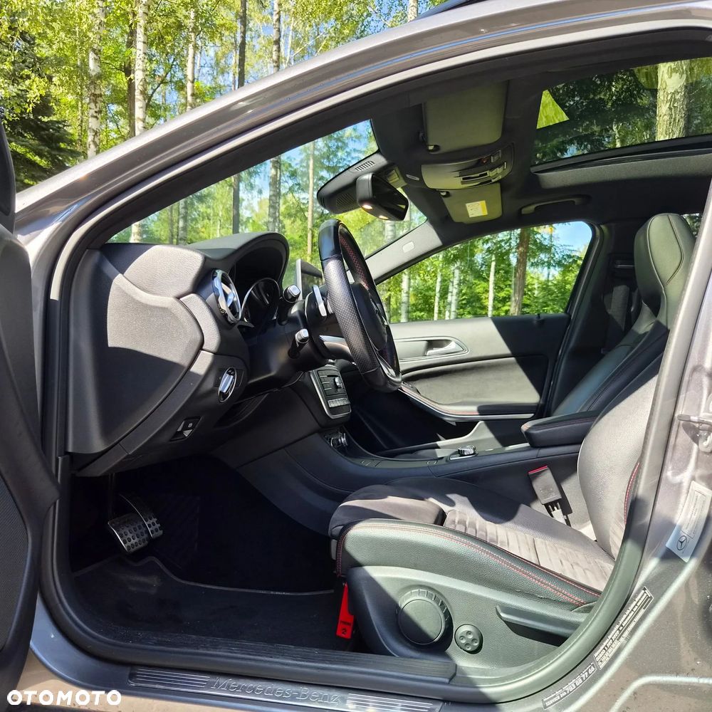 Mercedes-Benz GLA 220 4-Matic - 16