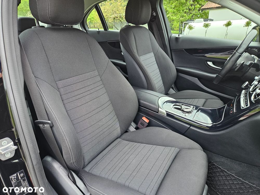 Mercedes-Benz Klasa C 160 Business Edition 9G-TRONIC - 13
