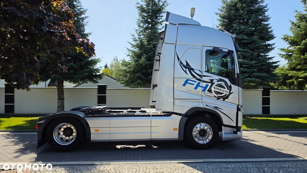 Volvo VOLVO///FH///500///2017///XENONY///ALUMINIOWE FELGI///ZABUDOWY MIĘDZYOSIOWE///TELEWIZOR///KONTRAKT SERWISOWY///STAN DOBRY - 12
