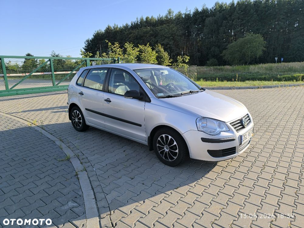 Volkswagen Polo - 2