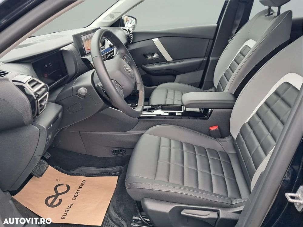 Citroën C4 1.2 eDCT6 MHEV MAX - 8