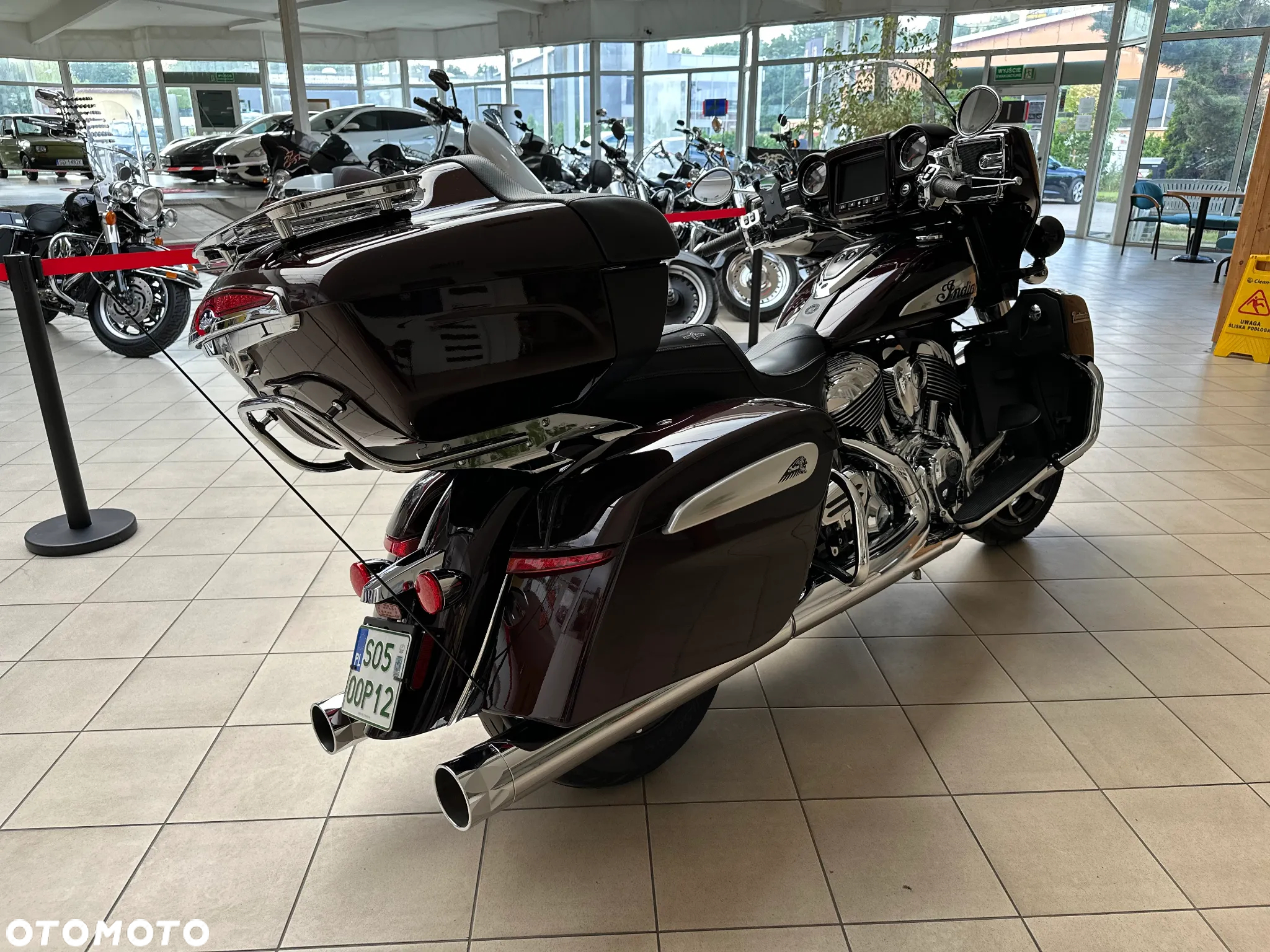 Indian Roadmaster - 8