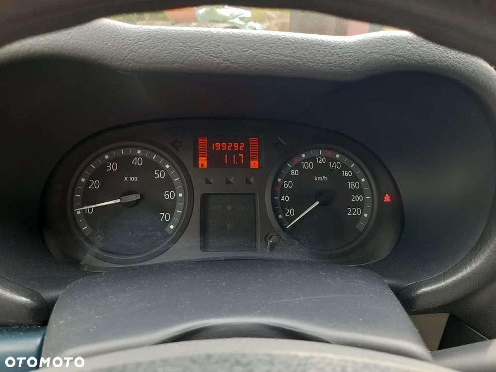 Renault Clio 1.2 16V Confort Authentique - 7