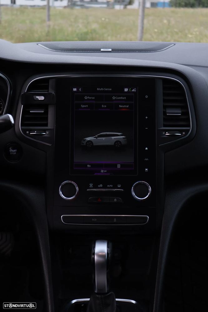 Renault Mégane Sport Tourer ENERGY dCi 110 EDC BOSE EDITION - 25