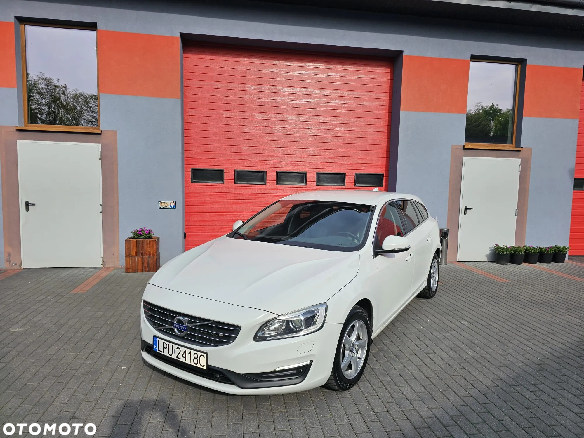 Volvo V60 D2 Drive-E Momentum - 4
