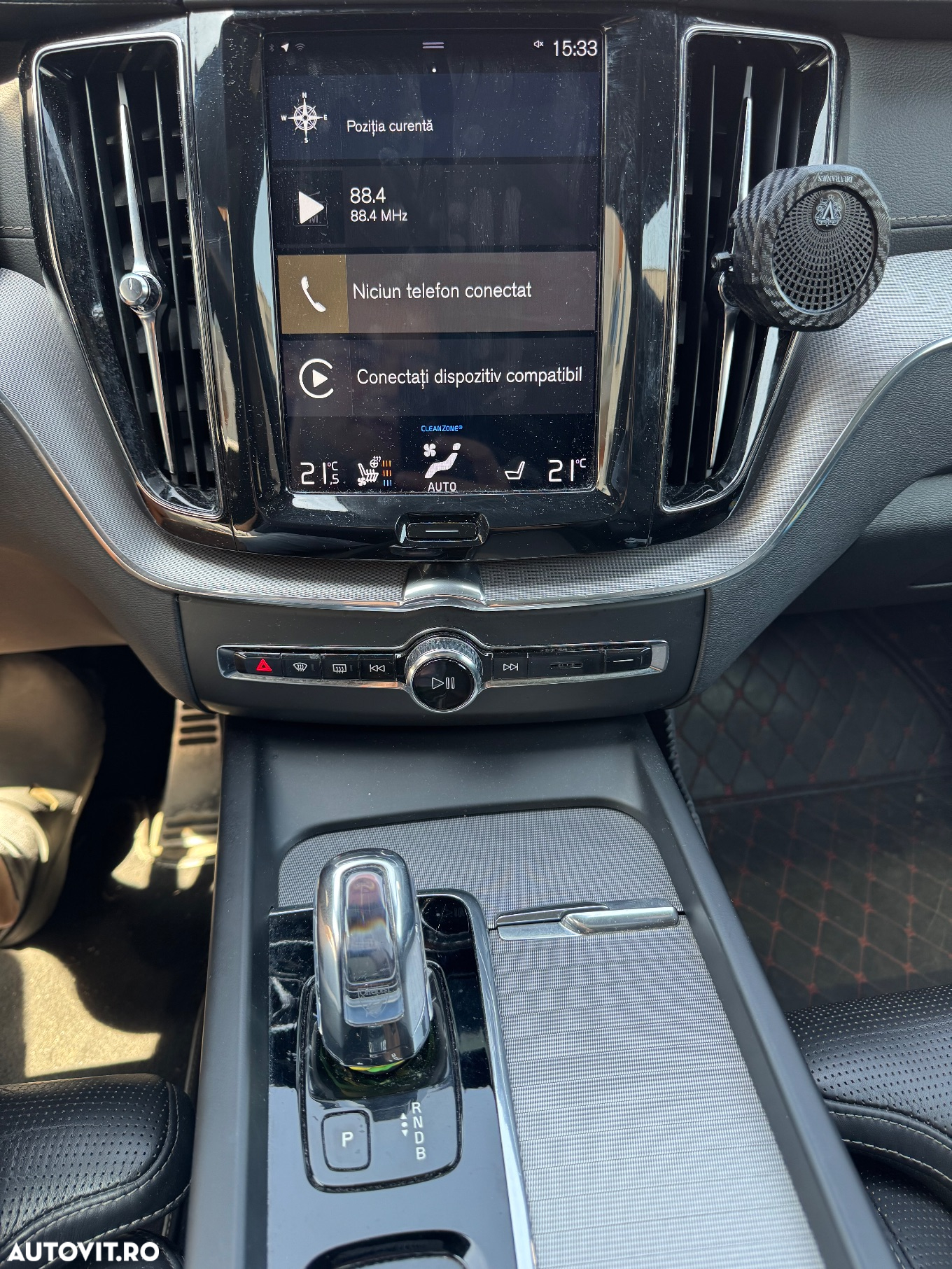 Volvo XC 60 Recharge T8 Twin Engine eAWD R-Design - 10