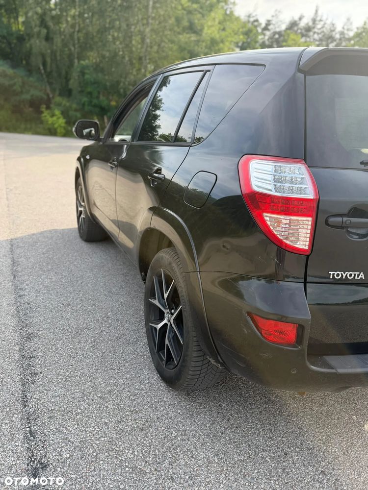 Toyota RAV4 - 5