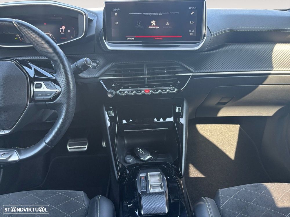 Peugeot 2008 1.5 BlueHDi GT EAT8 - 11
