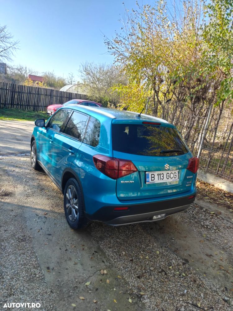 Suzuki Vitara 1.4 Boosterjet AllGrip MHEV Passion - 4