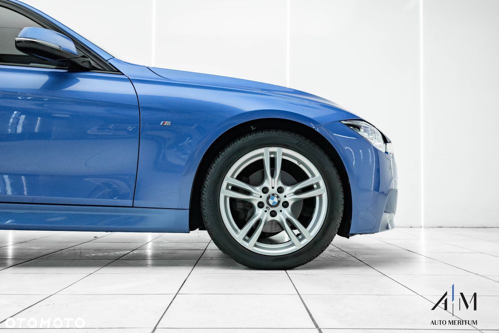 BMW Seria 3 320d xDrive M Sport - 11