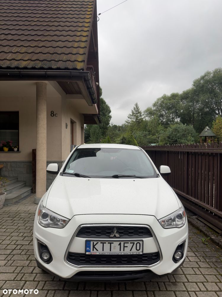 Mitsubishi ASX 1.6 Invite Navi - 2
