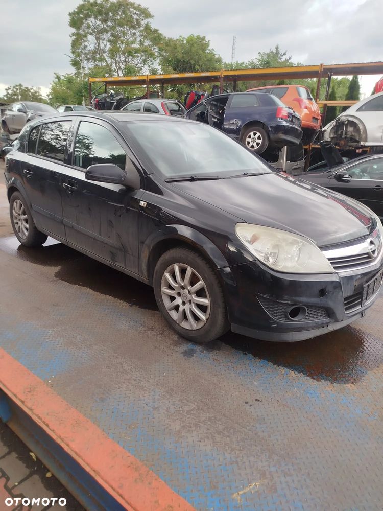 Opel Astra H na części. - 3