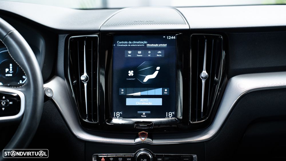 Volvo XC 60 2.0 T8 PHEV Polestar Engineered AWD - 33