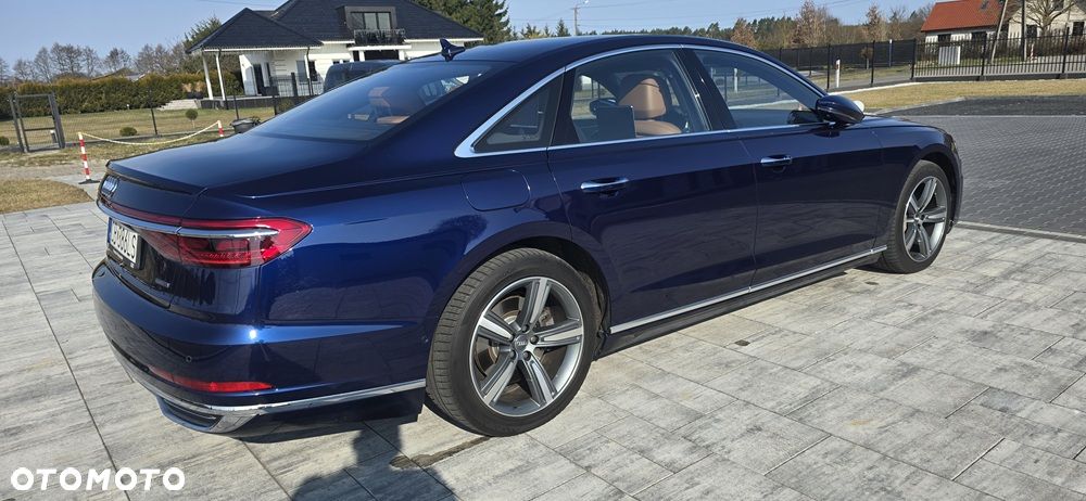 Audi A8 - 5