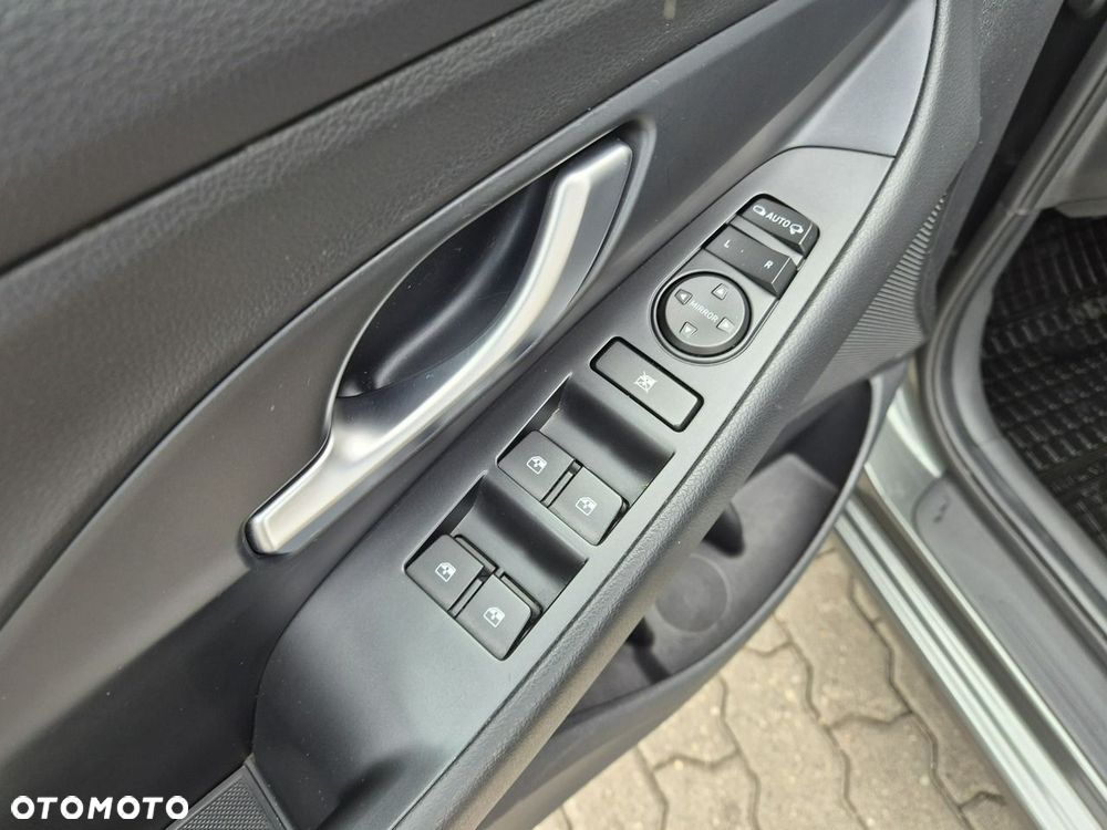 Hyundai i30 1.0 T-GDI Smart - 18