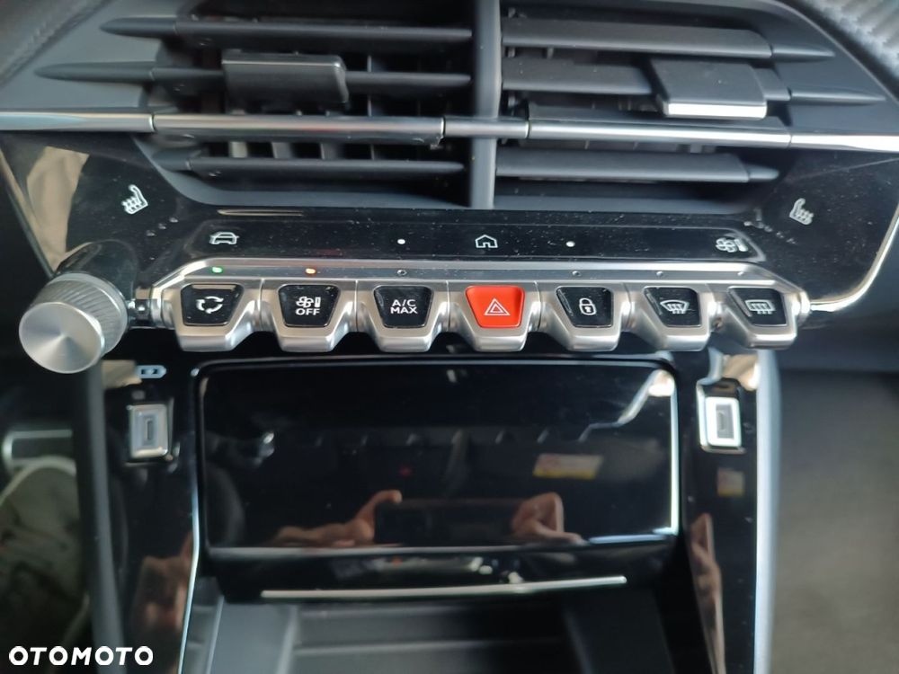 Peugeot 2008 - 17