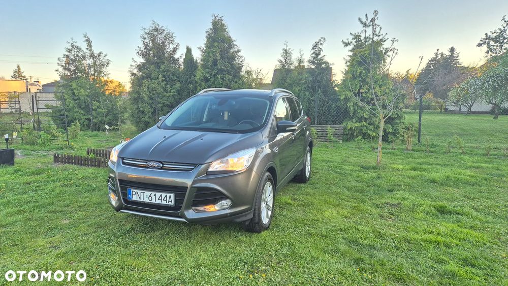 Ford Kuga 2.0 TDCi 2x4 Titanium - 11