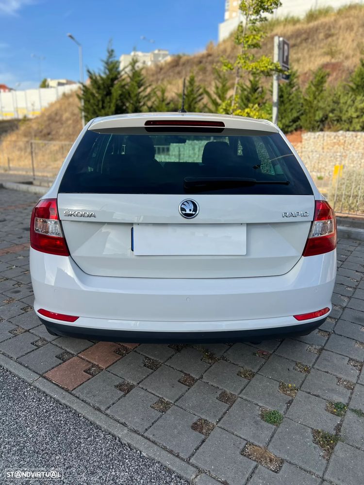 Skoda Rapid Spaceback 1.4 TDi Style - 4