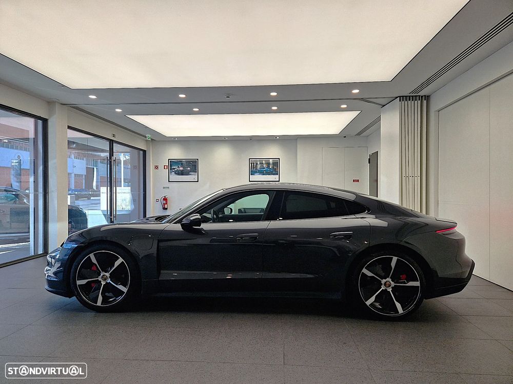 Porsche Taycan 4S - 7