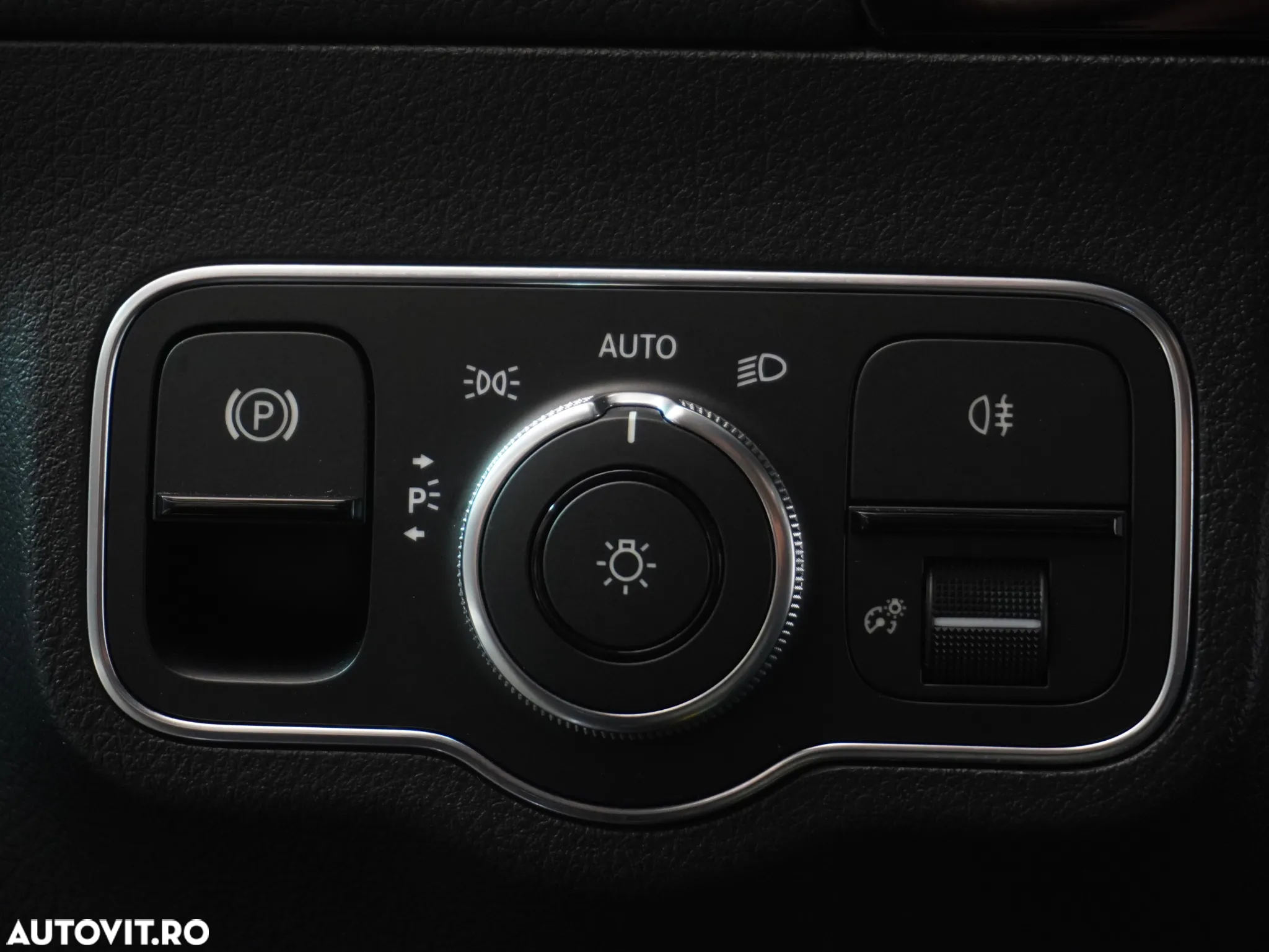 Mercedes-Benz GLA 250 4Matic 8G-DCT AMG Line - 23